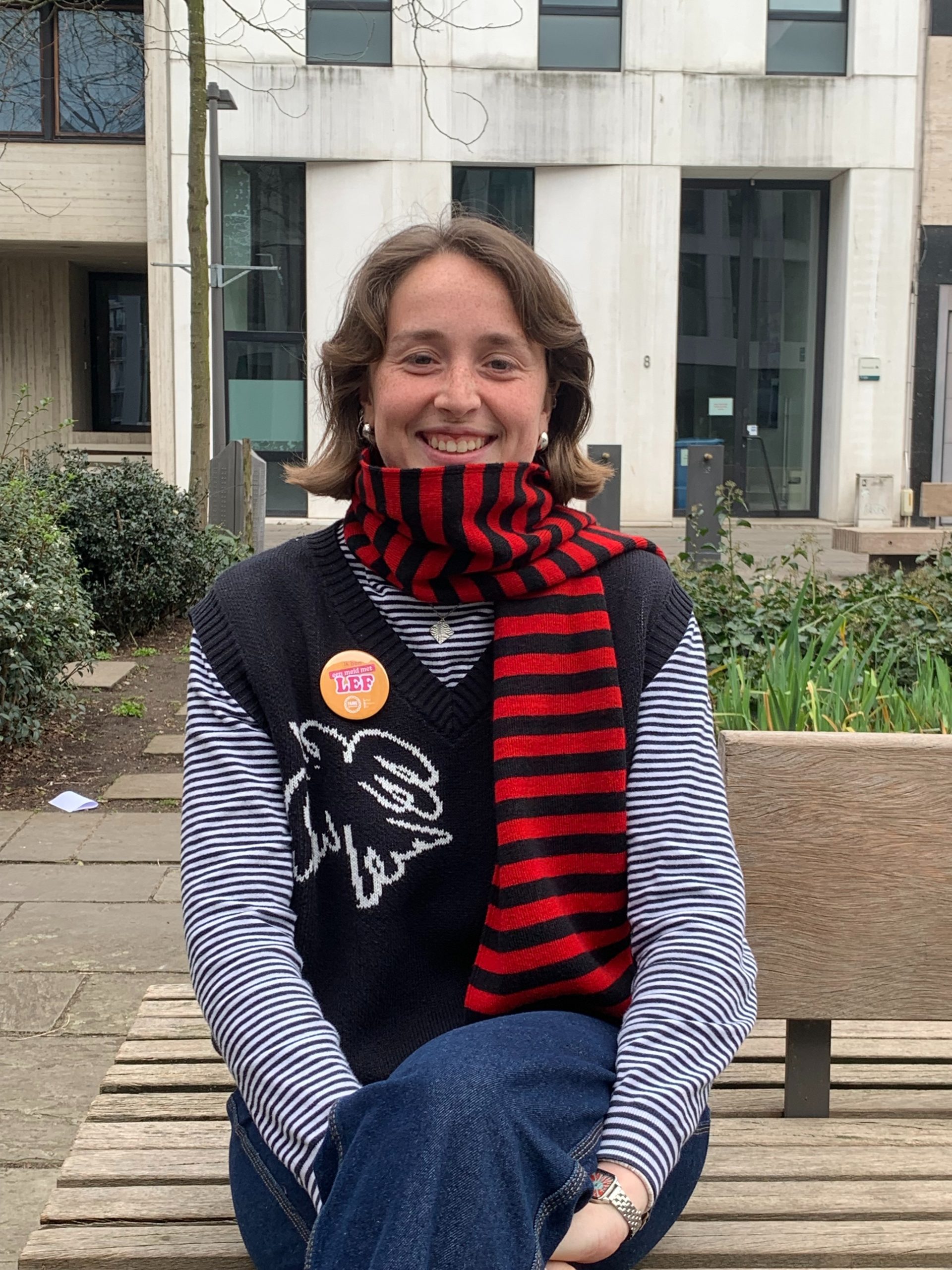 Merel Wulteputte wearing a scarf